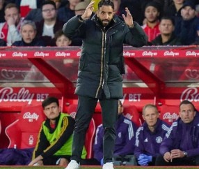 曼联球迷集体请愿，要求立即签下这位意甲铁卫！他已点赞转会传闻！